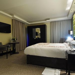 Superior Zimmer mit Kingsize-Bett